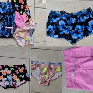New Victoria's Secret pair of four panties LG